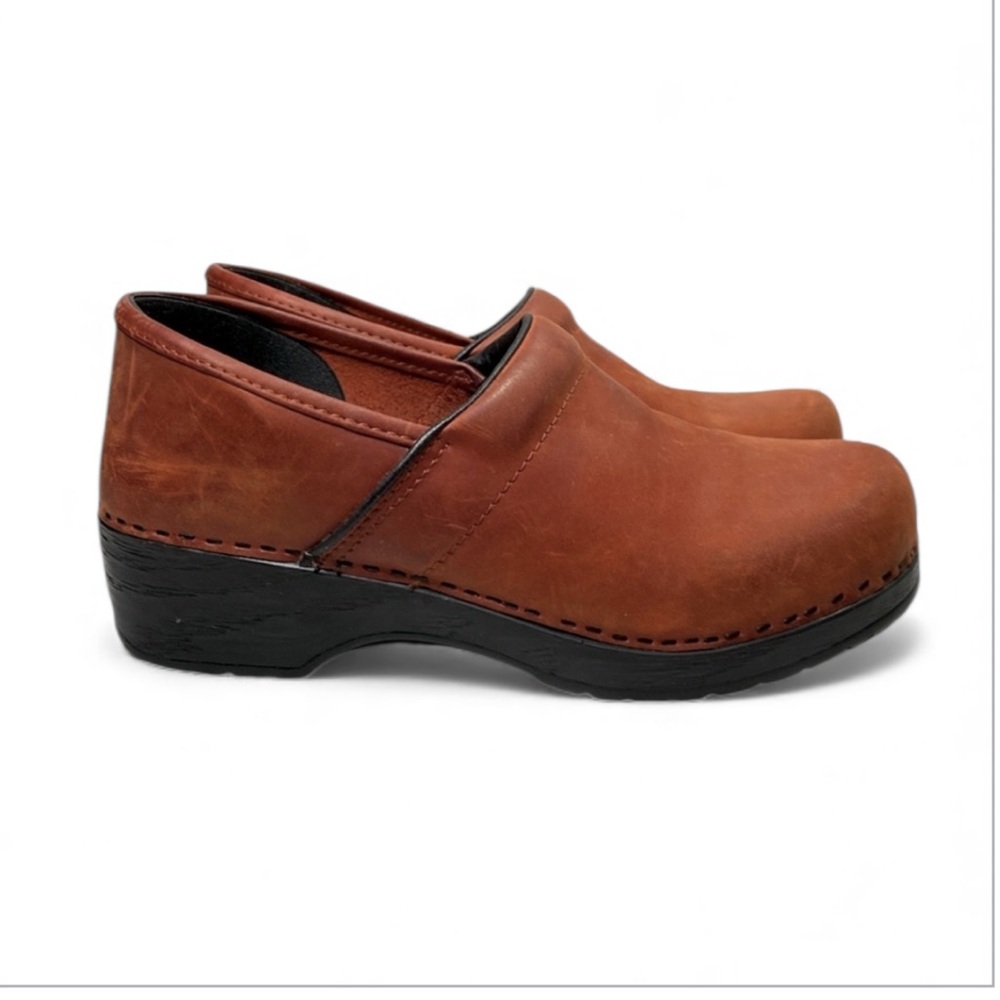 L.L. Bean Brown Leather Nurse Clog Slip-On Shoes Women’s 7 - Picture 4 of 16